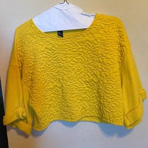 oversized yellow top
